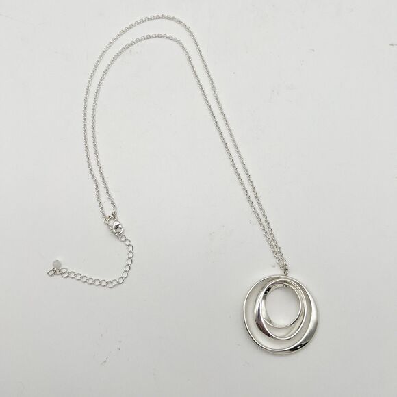 Vintage Silver Tone Marked NRQ Graduated 3 Oval Pendant Necklace 27.5” - Picture 4 of 7